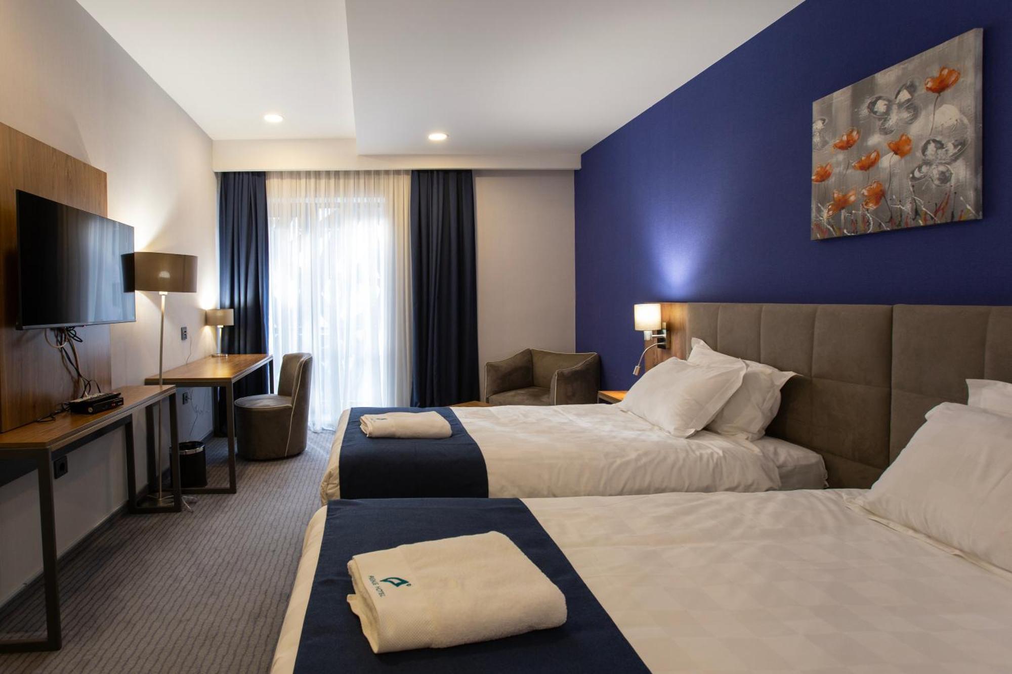 Avenue Hotel ティビリシ エクステリア 写真